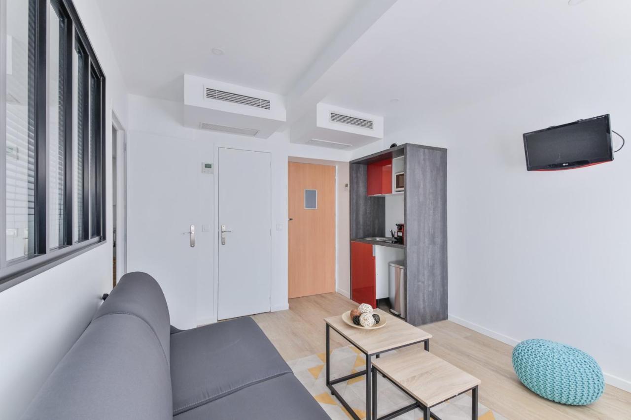 Beautiful Flat Next To Saint Lazare Opera Paris Exterior photo